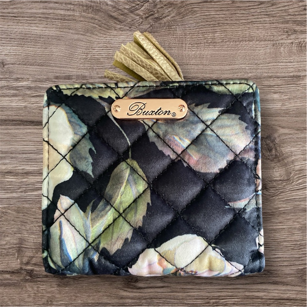 Buxton Black Quilted Floral Wallet EUC